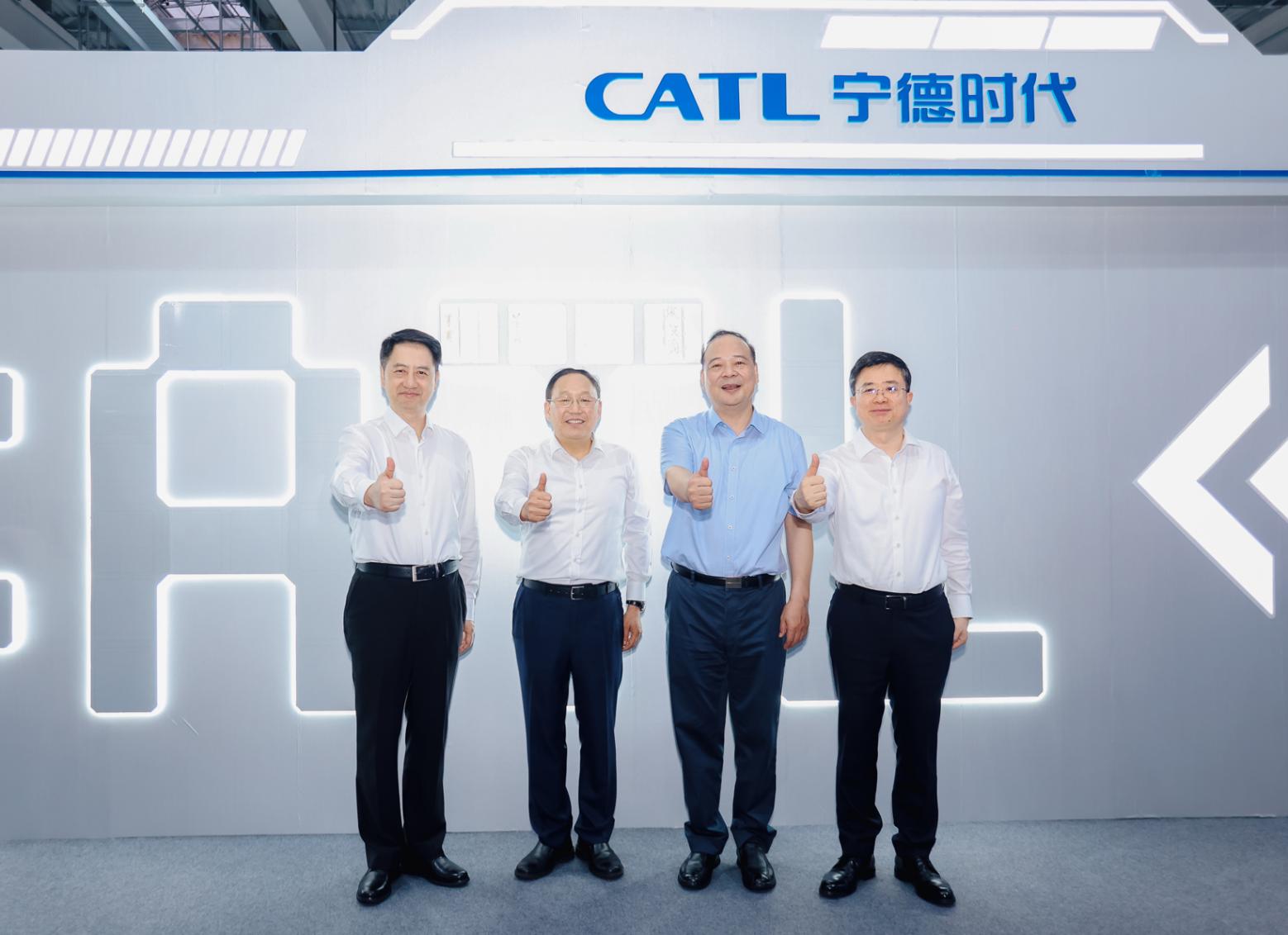 宁德时代携问界建“厂中厂”;特斯拉Model 3长续航版涨价 E周看点 | 宁德时代携问界建“厂中厂”;特斯拉Model 3长续航版涨价