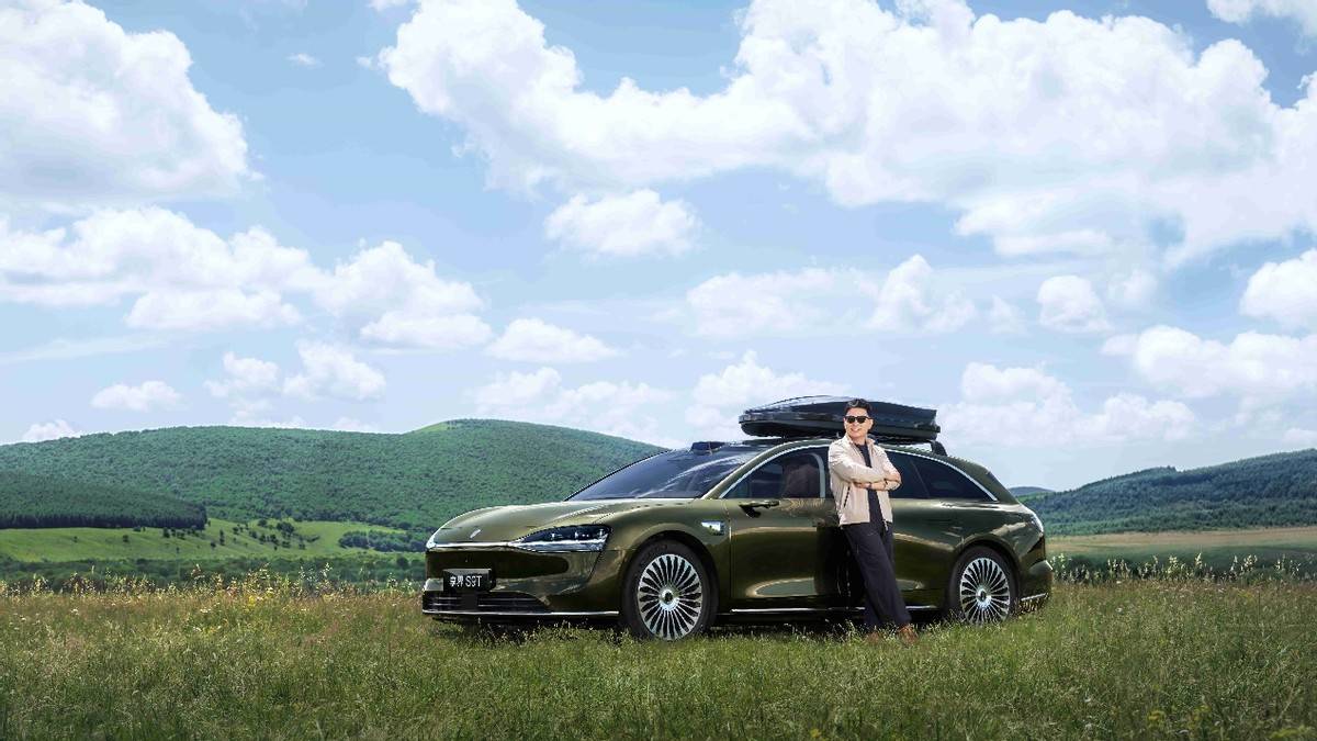 余承东曝光享界S9T大五座,空间极致挖掘媲美SUV
