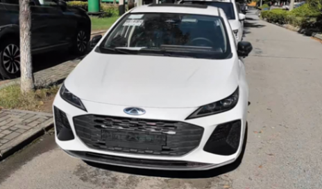 焕然一新 新款奇瑞艾瑞泽5实车图曝光